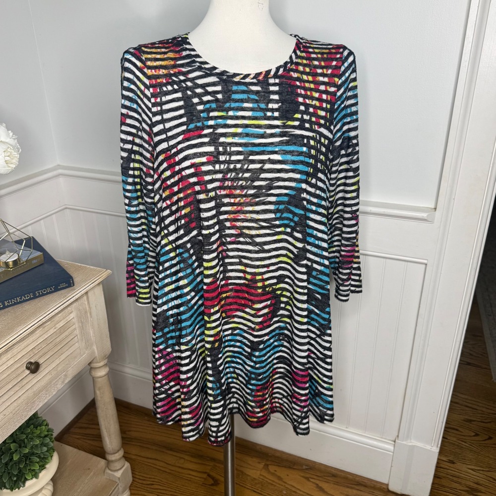 John Mark Women Black White Striped Floral Abstract Knit Tunic Top Large 3/4 Slv